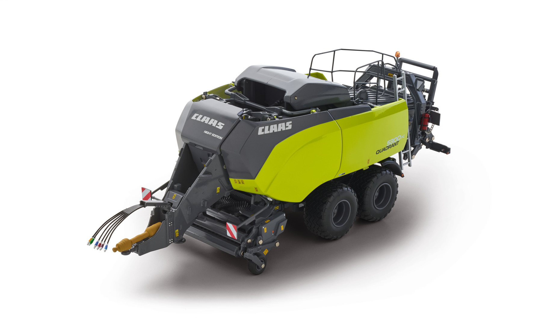 Claas Quadrant 5300 FC Night Edition Limited Edition 1500 stuks - 1:32